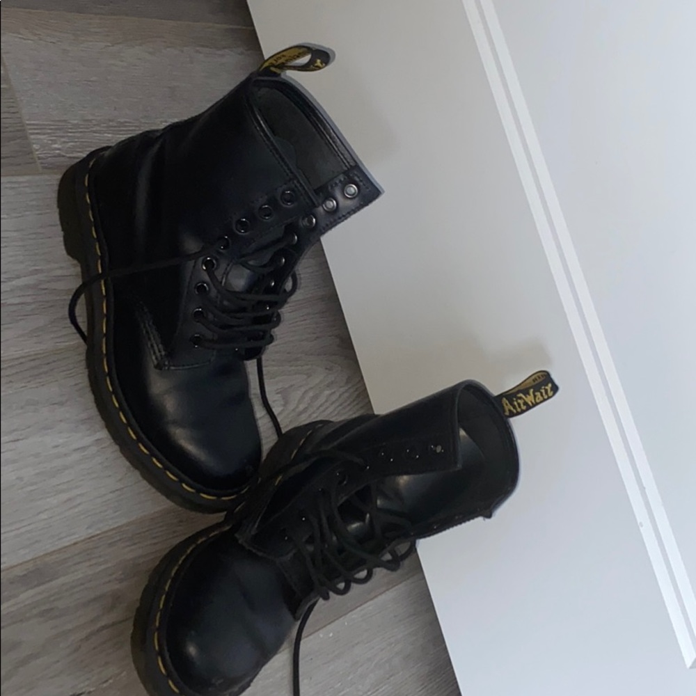 Dr.Martens 1490 8 -Eye Boot